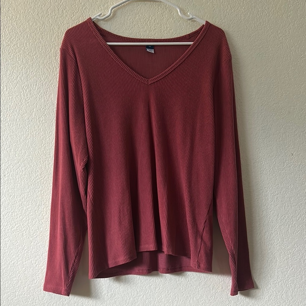 Old Navy relaxed v-neck long sleeve